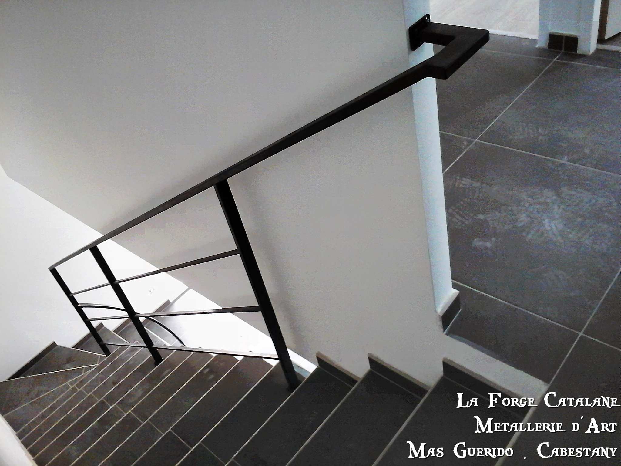 rampant 3 lisses horizontales fer forge catalane 4.jpg